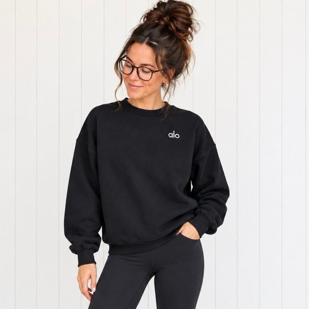 ALO Accolade Crew Neck Pullover Black Like New